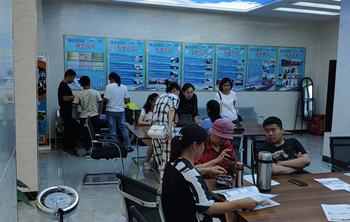 石家莊鐵路技校2019報名時 學子風采 第3張