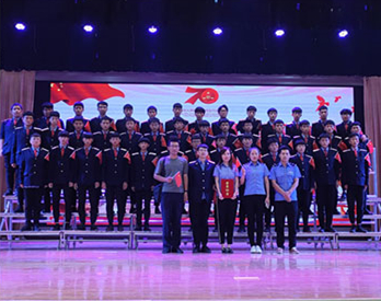 給初中生畢業(yè)選鐵路學(xué)校一個理由 招生問答 給初中生畢業(yè)選鐵路學(xué)校一個理由 招生問答