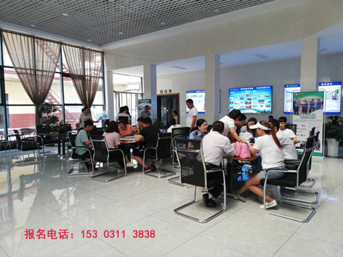 鐵路中專畢業(yè)可以進(jìn)鐵路工作嗎 學(xué)校新聞